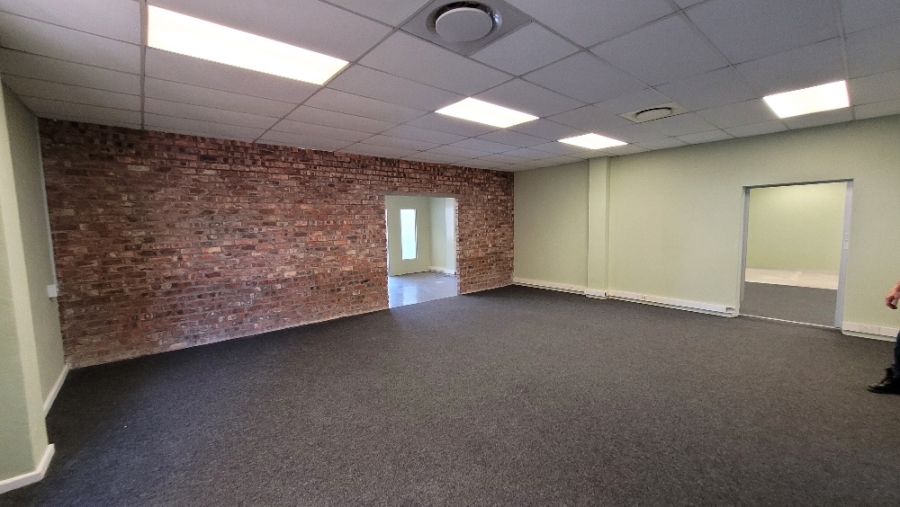 To Let commercial Property for Rent in Paarden Eiland Western Cape